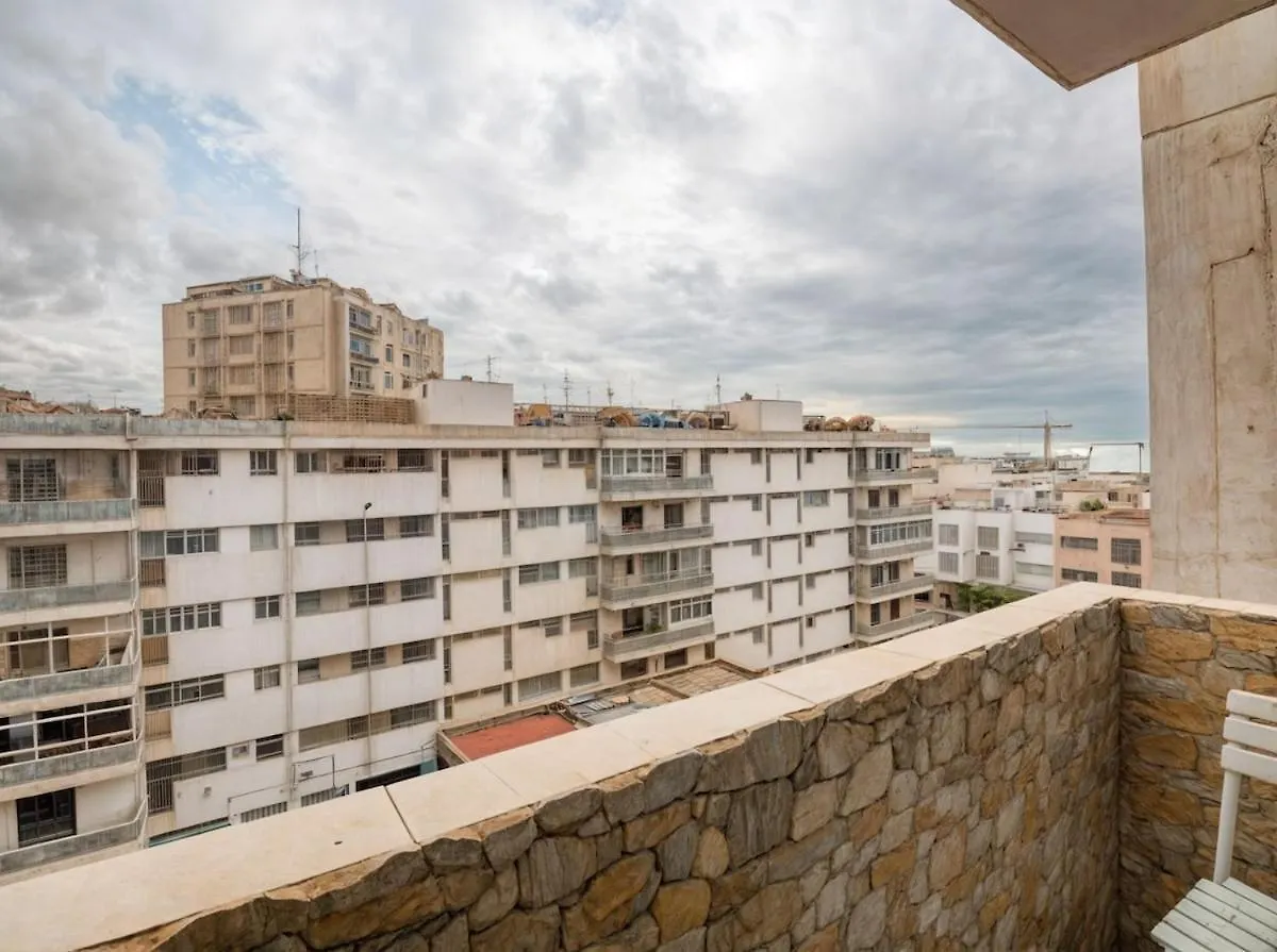אגאדיר Appartement Idealement Situe Au Centre Ville Confort, Vue Et Acces Facile A Toutes Les Commodites, A Quelques Minutes A Pied De La Plage