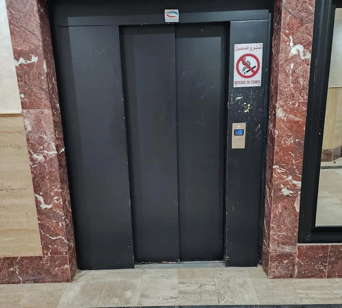 Appartement Idealement Situe Au Centre Ville Confort, Vue Et Acces Facile A Toutes Les Commodites, A Quelques Minutes A Pied De La Plage Agadir 0*,  Fas